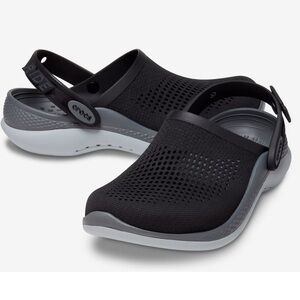 Perfect looking, light tread use. size 10 croc slip ons. Very very comfortable